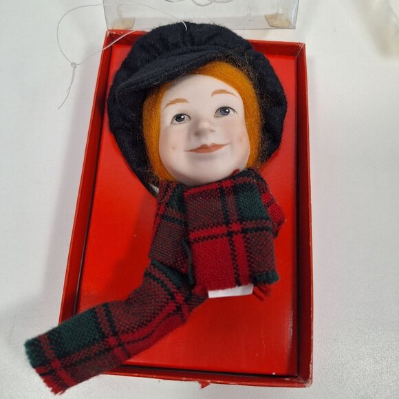 A Christmas Carol Heritage Village Tiny Tim Bob Cratchit Scrooge Heads 1988 Lot - Picture 7 of 16